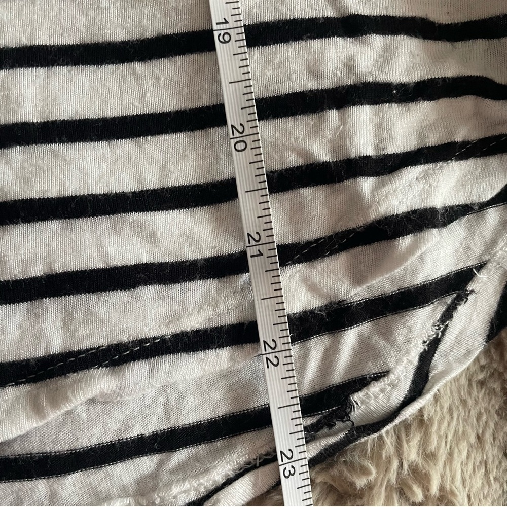 Striped Racerback Tank Top - Picture 3 of 5